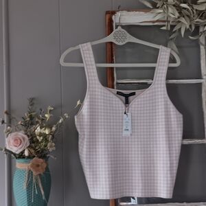 NWT White House Black Market Gingham Beige & White Crop Tank Size LP Retail $89